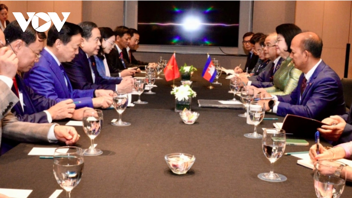 NA Chairman holds bilateral meetings with parliamentary leaders on AIPA-46 sidelines